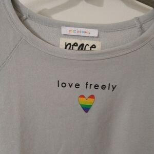 Peace Love World XL Sweatshirt